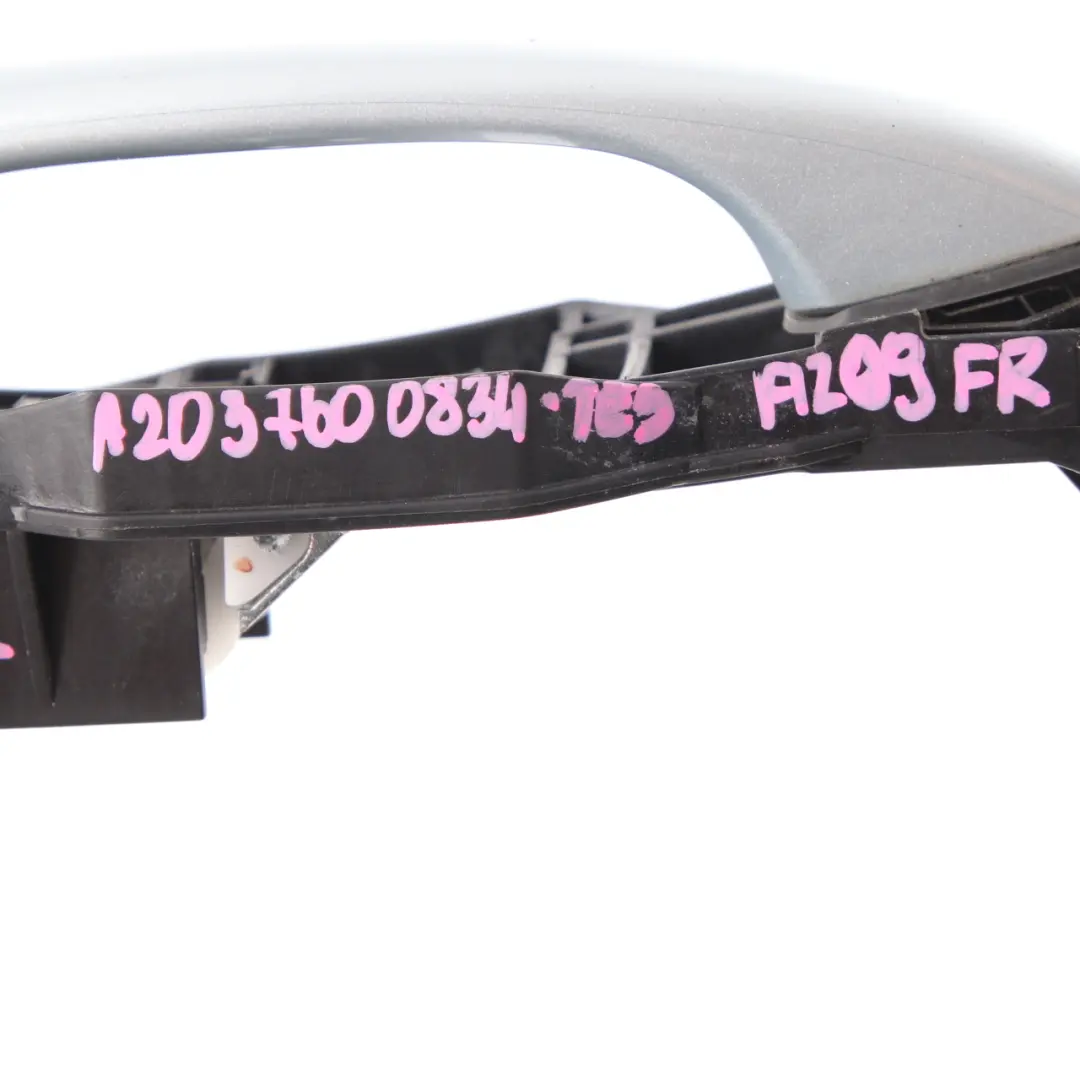 Door Handle Front Right O/S Tellurium Silver Metallic - 762 to Mercedes CLK W209 with Part number A2037600834 Mercedes CLK W209 Door Handle Front Right O/S Tellurium Silver Metallic - 762 - SKU rhd-A2037600834-TES - Part number A2037600834