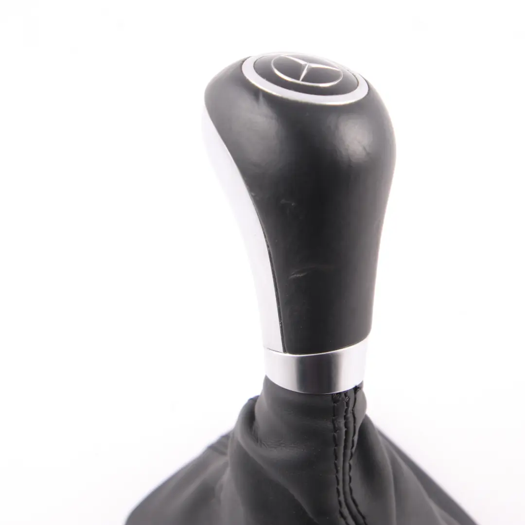 Selector Mercedes W204 Lever Handle Grip Automatic Gearbox to Gear with Part number A2042677710 Gear Selector Mercedes W204 Lever Handle Grip Automatic Gearbox - SKU A2042677710 - Part number A2042677710