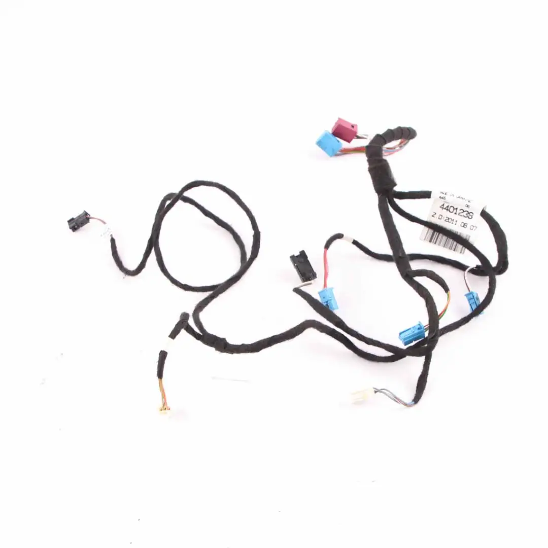 Door Wiring Front Right O/S Door Cable Harness to Mercedes W204 with Part number A2044401238 Mercedes W204 Door Wiring Front Right O/S Door Cable Harness - SKU rhd-A2044401238 - Part number A2044401238