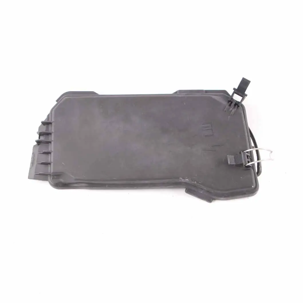 Fuse Box Housing Relay Unit Module Cover Panel to Mercedes W204 Engine with Part number A2045400182 Mercedes W204 Engine Fuse Box Housing Relay Unit Module Cover Panel - SKU rhd-A2045400182 - Part number A2045400182