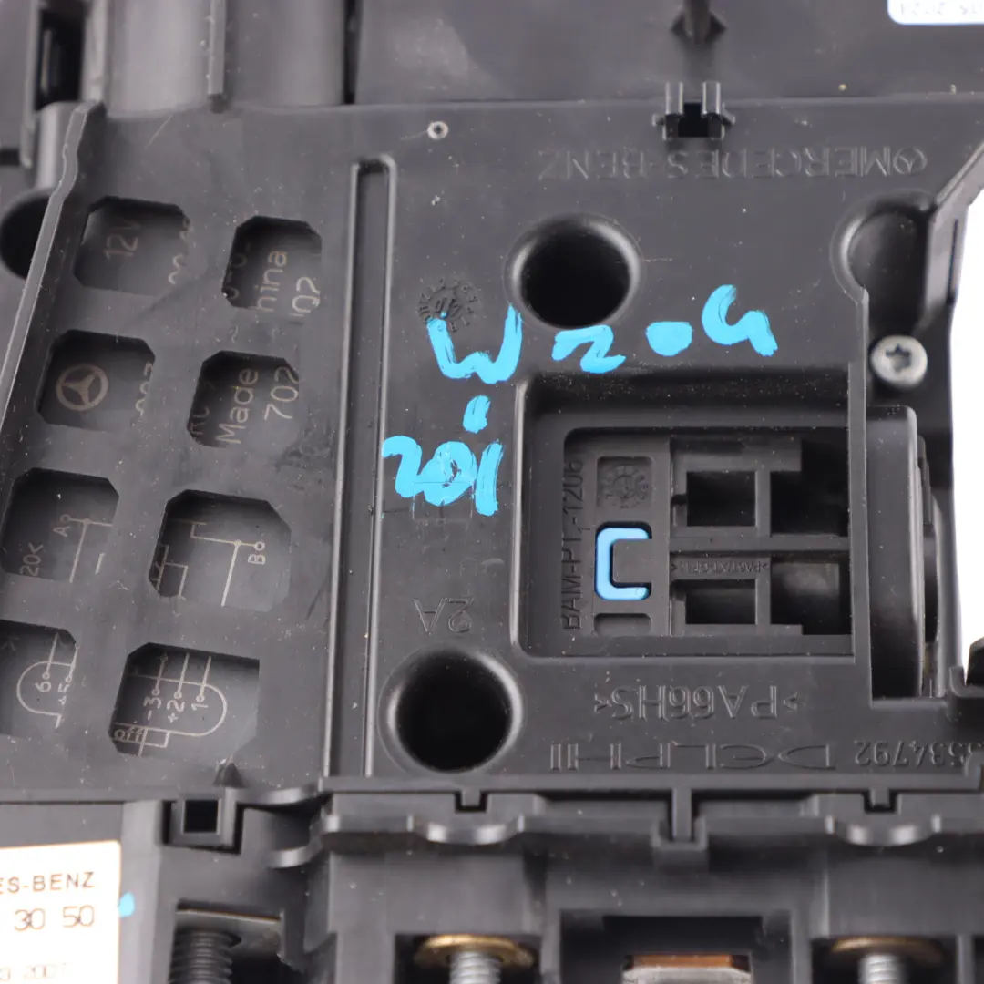 Front Fuse Box Control Module Unit to Mercedes W204 with Part number A2045403050 Mercedes W204 Front Fuse Box Control Module Unit - SKU rhd-A2045403050 - Part number A2045403050