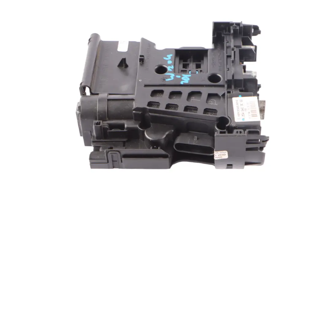 Front Fuse Box Control Module Unit to Mercedes W204 with Part number A2045403050 Mercedes W204 Front Fuse Box Control Module Unit - SKU rhd-A2045403050 - Part number A2045403050