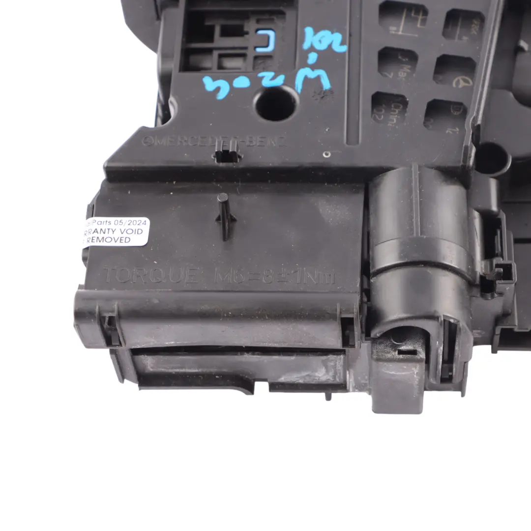 Front Fuse Box Control Module Unit to Mercedes W204 with Part number A2045403050 Mercedes W204 Front Fuse Box Control Module Unit - SKU rhd-A2045403050 - Part number A2045403050