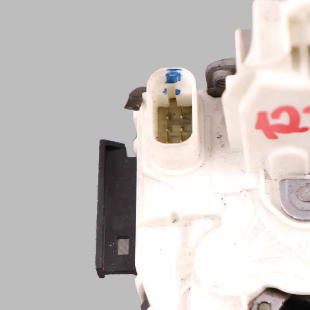 Door Lock Mercedes W204 S204 Front Right O/S Mechanism Actuator to with Part number A2047201235 Door Lock Mercedes W204 S204 Front Right O/S Mechanism Actuator - SKU rhd-A2047201235-1 - Part number A2047201235