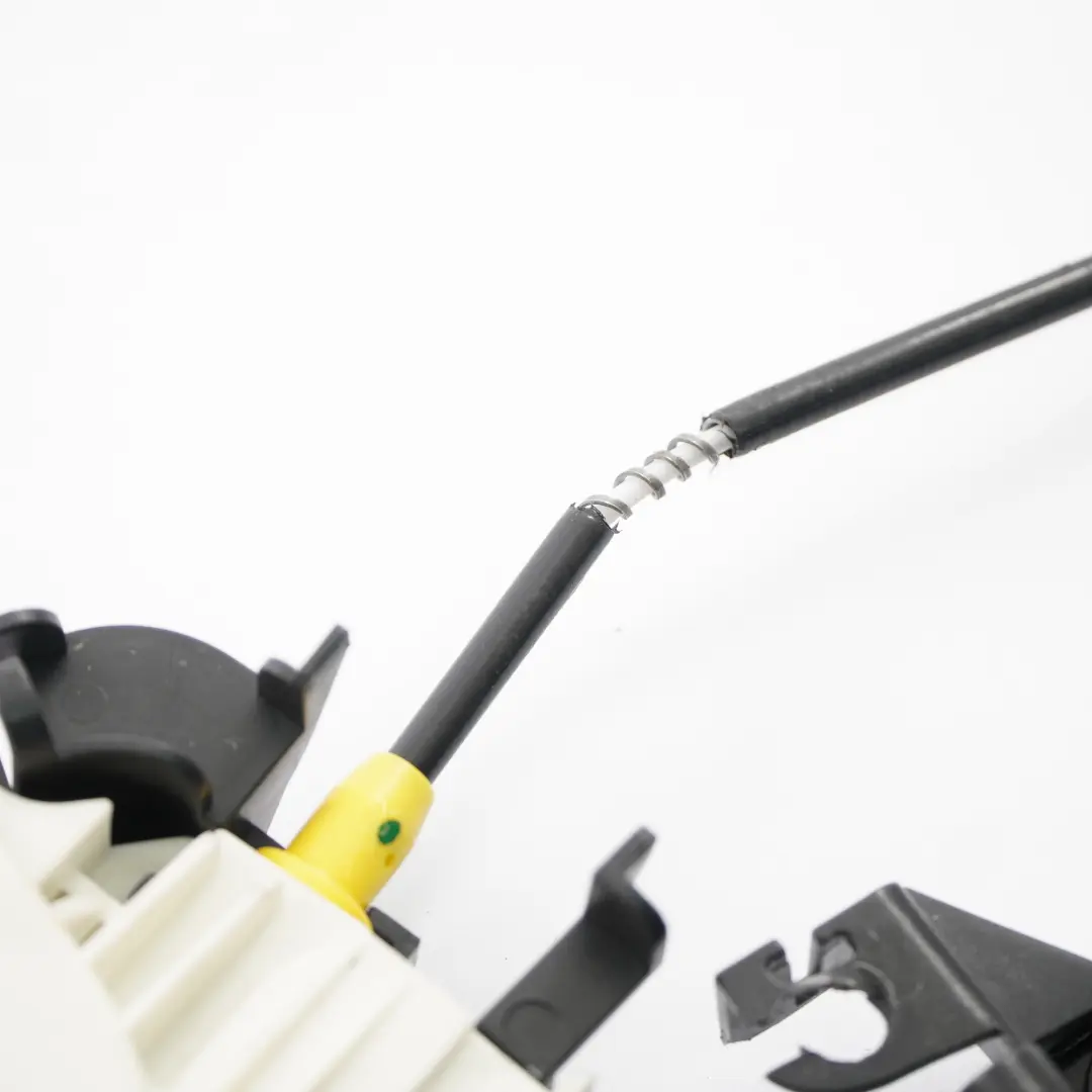 W207 W212 Door Lock Front Right O/S Latch Mechanism A0997200635 to Mercedes W204 with Part number A2047203635 Mercedes W204 W207 W212 Door Lock Front Right O/S Latch Mechanism A0997200635 - SKU rhd-A2047203635-1 - Part number A2047203635