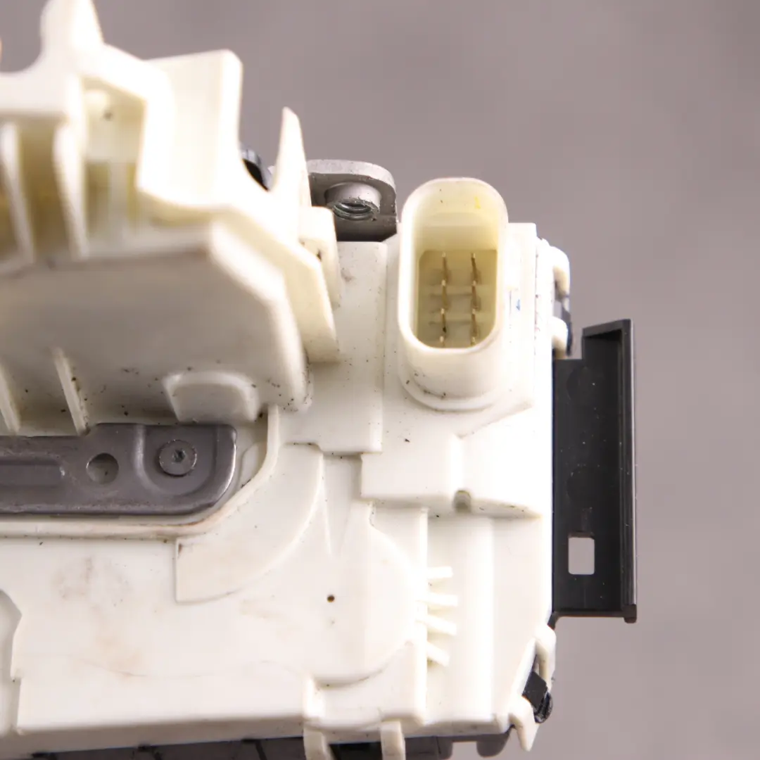  Door Lock Mercedes W204 W212 Front Left N/S Mechanism Actuator A0997200735 - SKU rhd-A2047203735-1 - Part number A2047203735