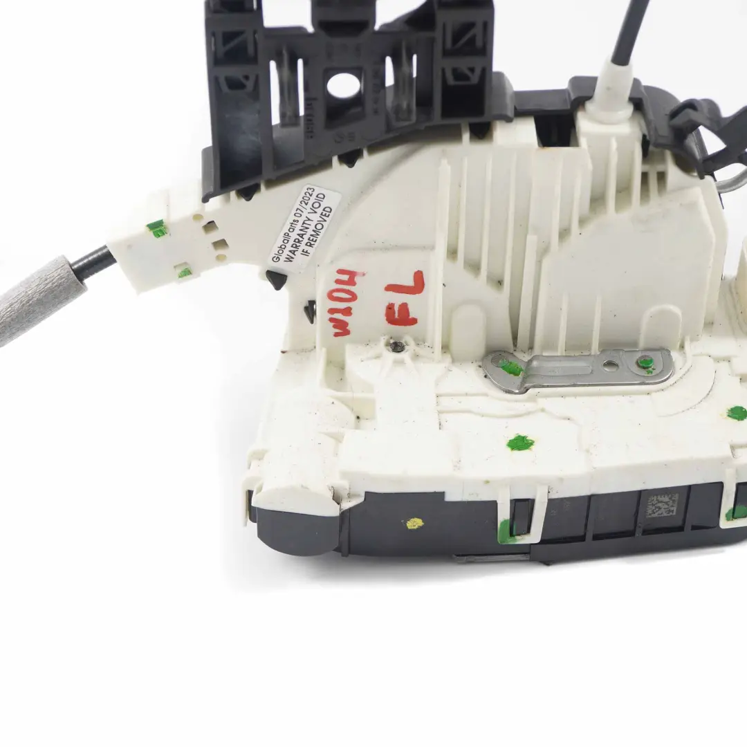 Mercedes W204 W212 Front Left Door Lock Mechanism Actuator A0997200735 - SKU rhd-A2047203735 - Part number A2047203735