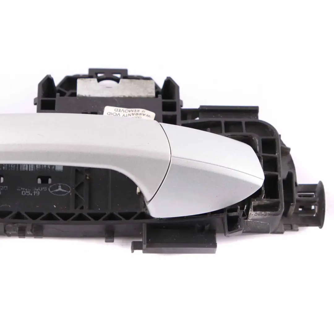 Door Handle Outside Rear Right O/S Iridium Silver Metallic 775 to Mercedes W212 with Part number A2047304435 Mercedes W212 Door Handle Outside Rear Right O/S Iridium Silver Metallic 775 - SKU rhd-A2047304435-IRS - Part number A2047304435