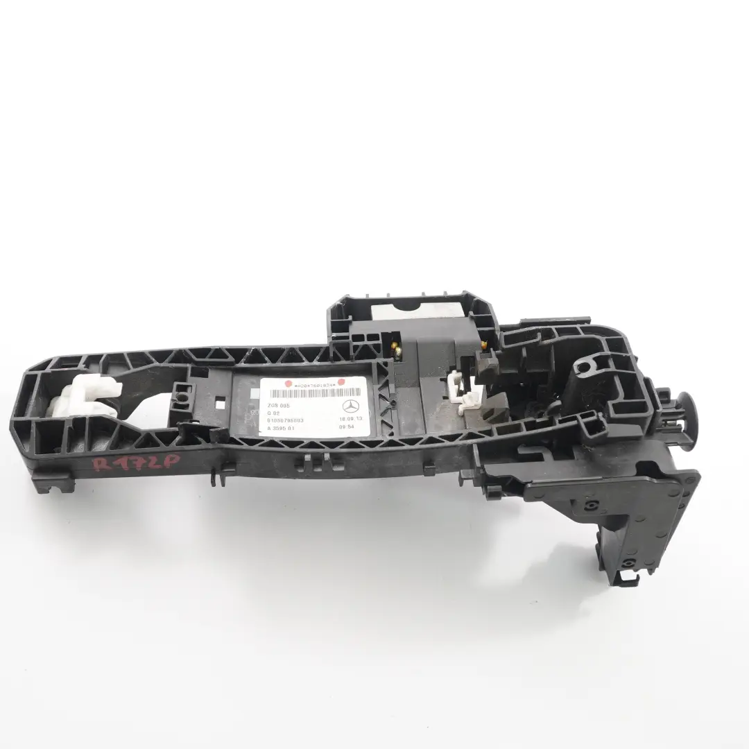Door Handle Grab Base Right O/S Bracket Bearing to Mercedes SLK R172 with Part number A2047601834 Mercedes SLK R172 Door Handle Grab Base Right O/S Bracket Bearing - SKU rhd-A2047601834 - Part number A2047601834