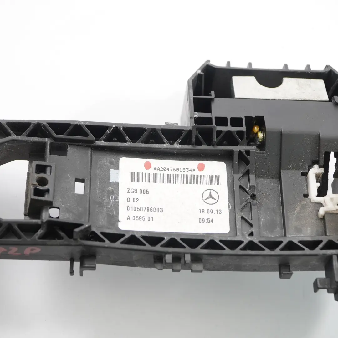 Door Handle Grab Base Right O/S Bracket Bearing to Mercedes SLK R172 with Part number A2047601834 Mercedes SLK R172 Door Handle Grab Base Right O/S Bracket Bearing - SKU rhd-A2047601834 - Part number A2047601834