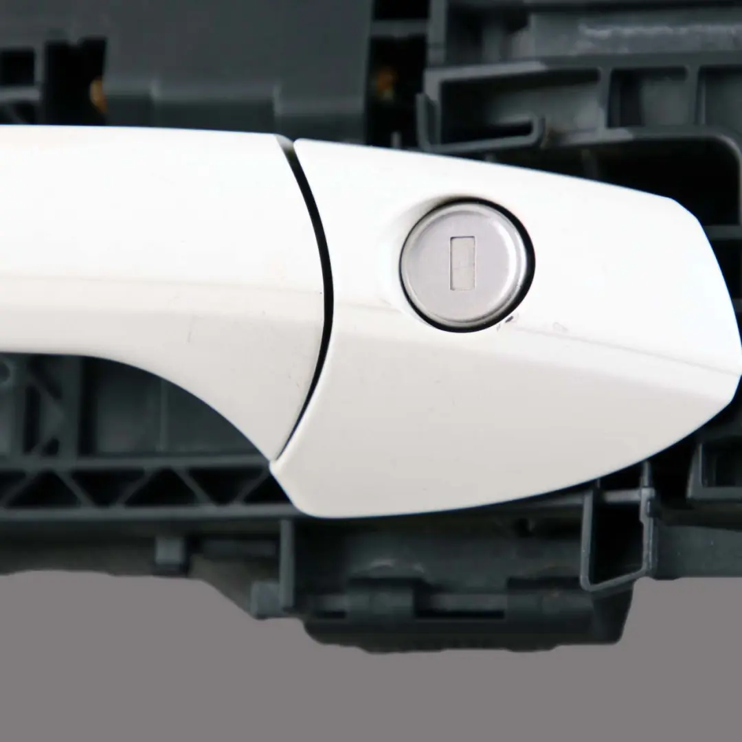 Door Handle Grab Front Right O/S A-Class Calcite White 650 to Mercedes W176 with Part number A2047602000 Mercedes W176 Door Handle Grab Front Right O/S A-Class Calcite White 650 - SKU rhd-A2047602000-CW - Part number A2047602000