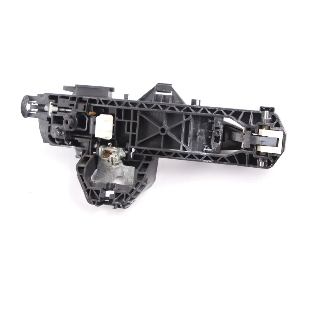 Front Left N/S Door Handle Grab Palladium Silver 792 to Mercedes W204 with Part number A2047600734 Mercedes W204 Front Left N/S Door Handle Grab Palladium Silver 792 - SKU rhd-A2047602534-PAL - Part number A2047600734