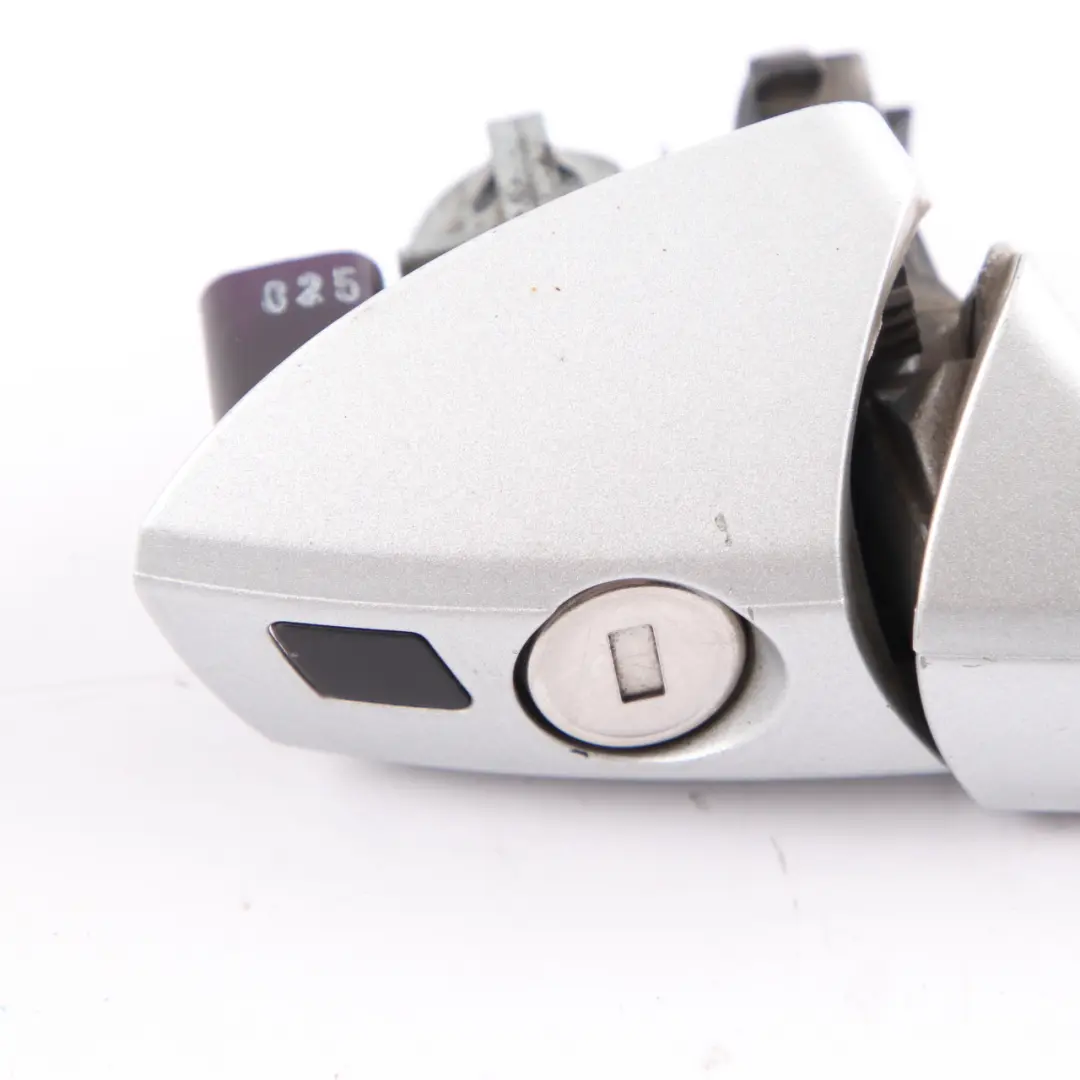 Door Handle Mercedes W204 W212 Front Right O/S Grab Iridium Silver Metallic 775 to with Part number A2047602634 Door Handle Mercedes W204 W212 Front Right O/S Grab Iridium Silver Metallic 775 - SKU rhd-A2047602634-IRS1 - Part number A2047602634