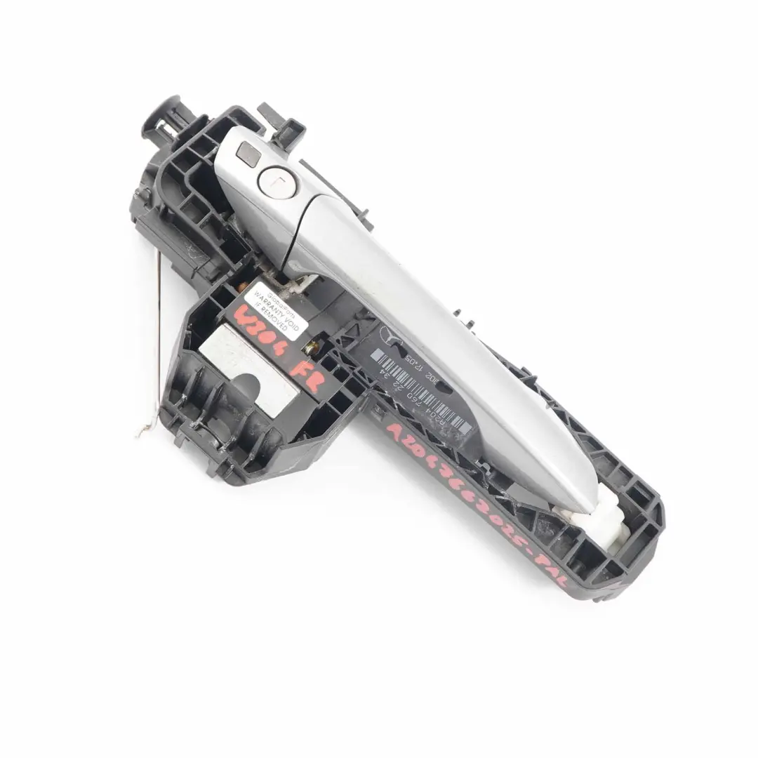  Door Handle Mercedes W204 Front Right O/S Lock Keyless Palladium Silver - 792 - SKU rhd-A2047662025-PAL - Part number A2047660225