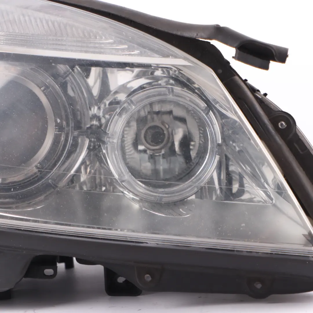 Bi-Xenon Headlamp Headlight Lamp Light Front Right O/S to Mercedes W204 with Part number A2048200459 Mercedes W204 Bi-Xenon Headlamp Headlight Lamp Light Front Right O/S - SKU rhd-A2048200459 - Part number A2048200459