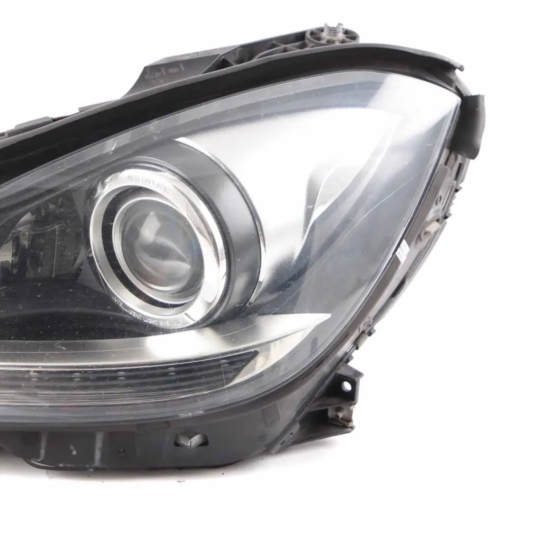 Mercedes W204 Headlight Bi-xenon Front Left N/S Plug Socket Wiring A0525455626 - SKU A2048203739-2 - Part number A2048203739
