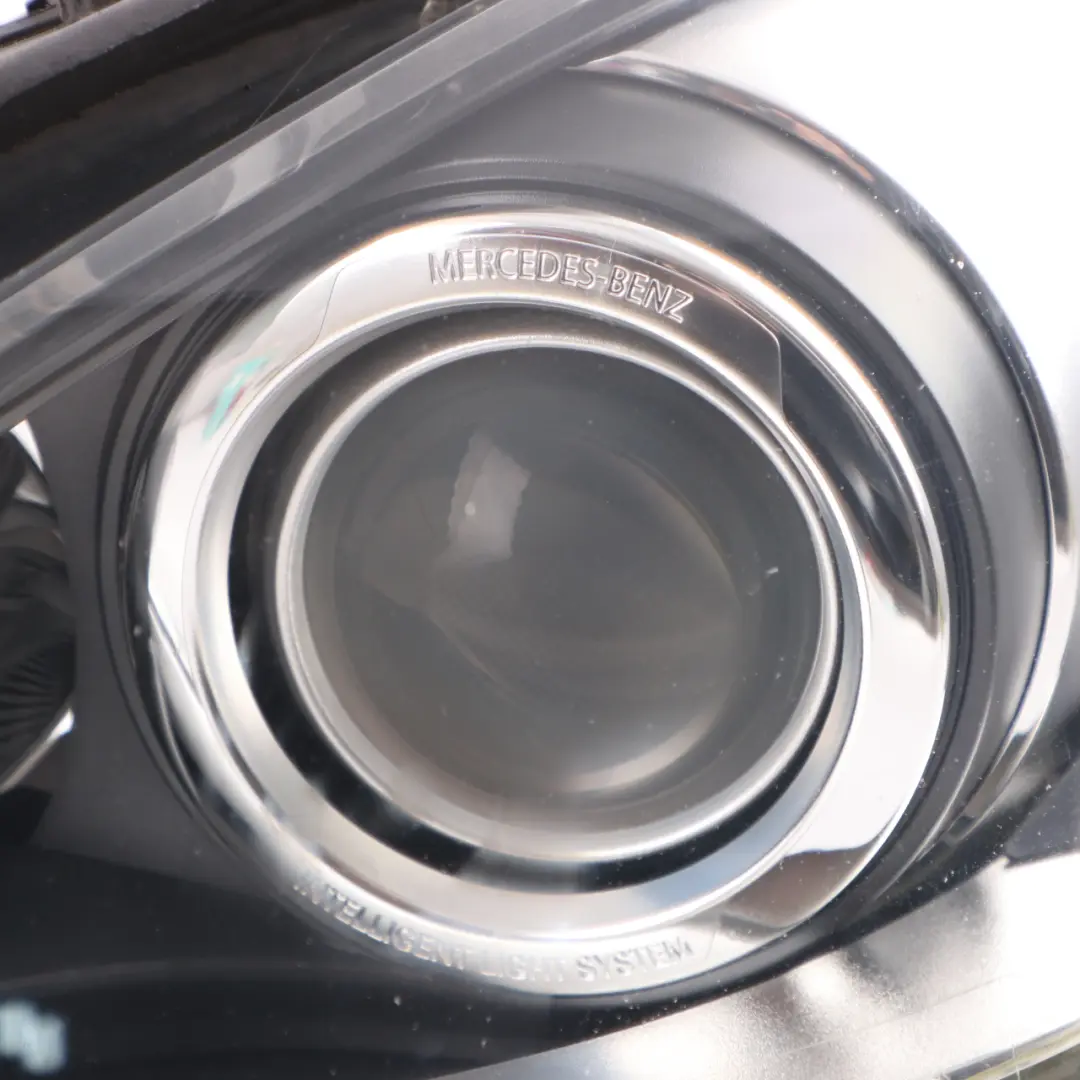 Headlamp Headlight Bi-Xenon Lamp Light Front Left N/S A2048204539 to Mercedes W204 with Part number A2048203739 Mercedes W204 Headlamp Headlight Bi-Xenon Lamp Light Front Left N/S A2048204539 - SKU rhd-A2048203739-2 - Part number A2048203739