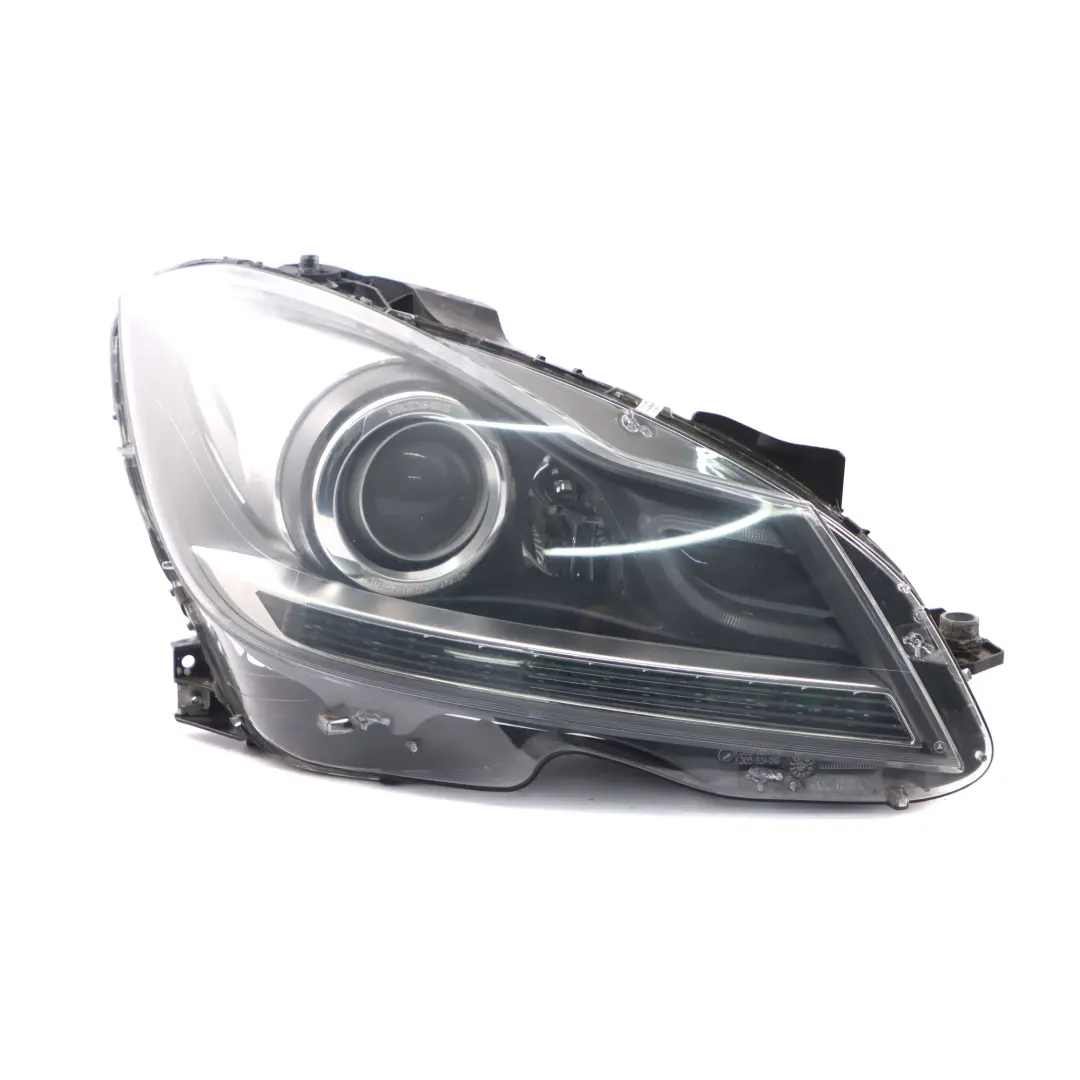 Headlamp Headlight Xenon Lamp Light Front Right O/S A2048204639 to Mercedes W204 with Part number A2048203839 Mercedes W204 Headlamp Headlight Xenon Lamp Light Front Right O/S A2048204639 - SKU rhd-A2048203839-1 - Part number A2048203839