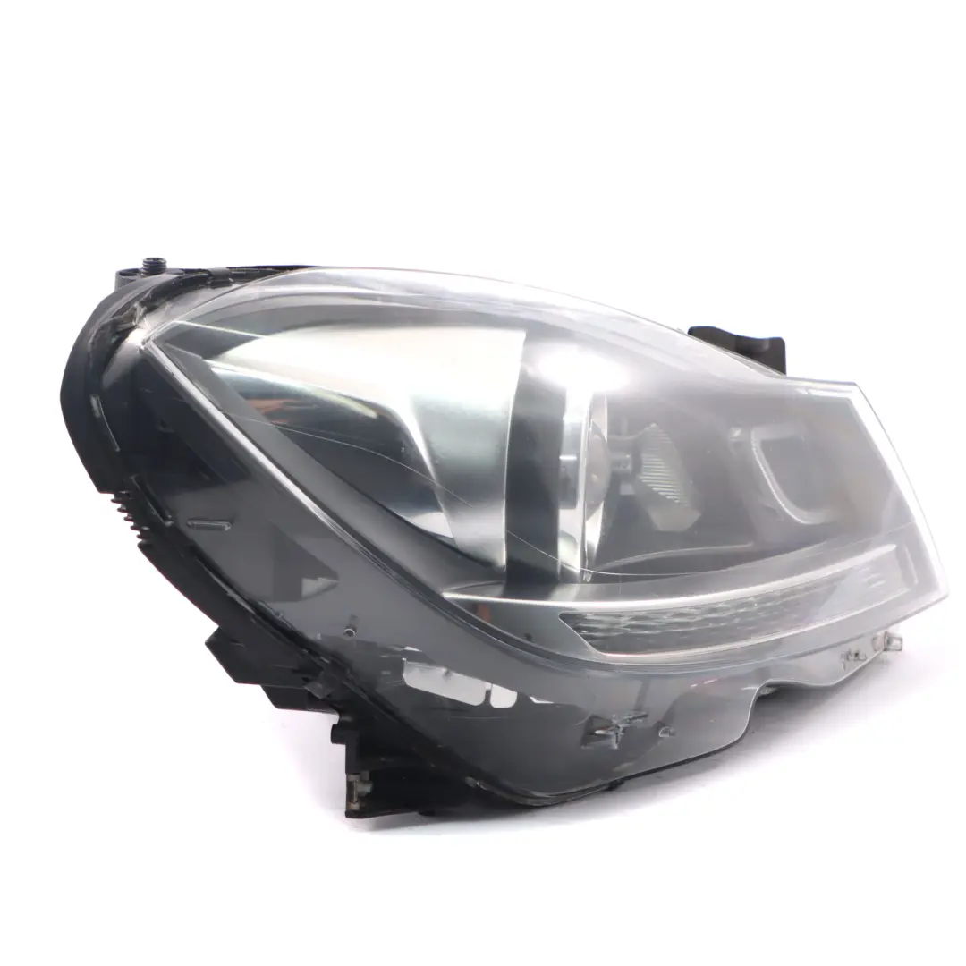Headlamp Headlight Xenon Lamp Light Front Right O/S A2048204639 to Mercedes W204 with Part number A2048203839 Mercedes W204 Headlamp Headlight Xenon Lamp Light Front Right O/S A2048204639 - SKU rhd-A2048203839-1 - Part number A2048203839
