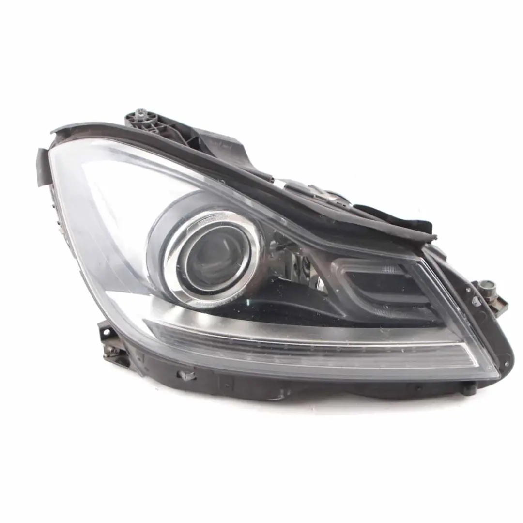 Headlamp Headlight Xenon Lamp Light Front Right O/S A2048204639 to Mercedes W204 with Part number A2048203839 Mercedes W204 Headlamp Headlight Xenon Lamp Light Front Right O/S A2048204639 - SKU rhd-A2048203839 - Part number A2048203839