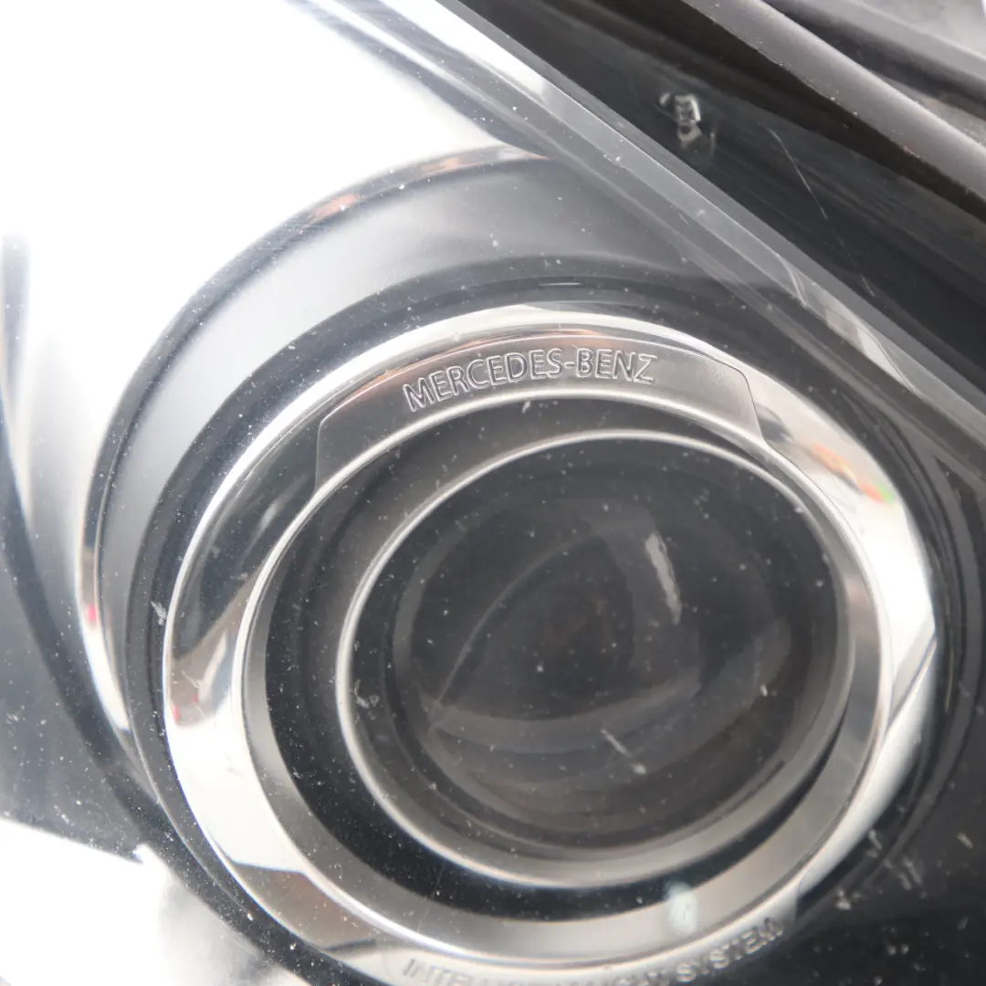 Headlamp Headlight Xenon Lamp Light Front Right O/S A2048204639 to Mercedes W204 with Part number A2048203839 Mercedes W204 Headlamp Headlight Xenon Lamp Light Front Right O/S A2048204639 - SKU rhd-A2048203839 - Part number A2048203839