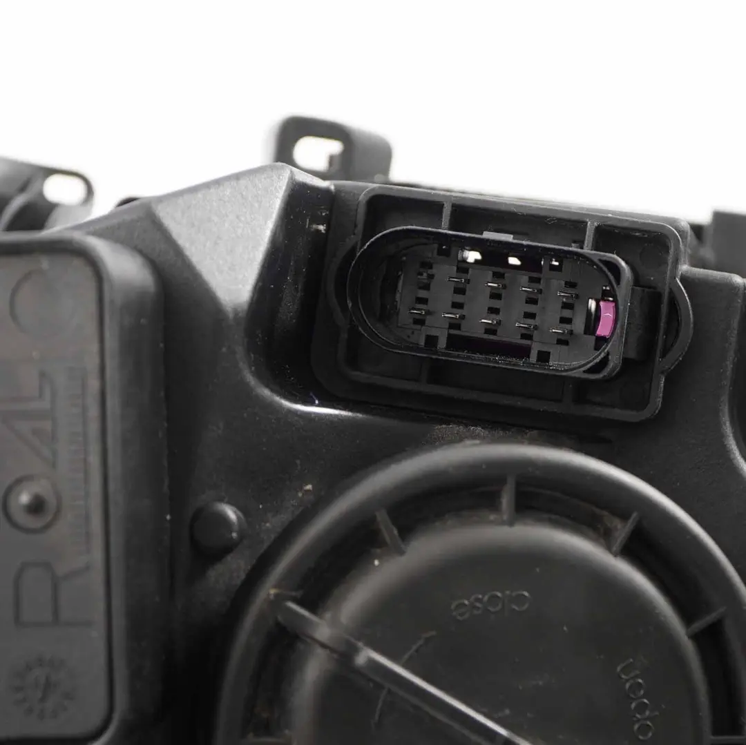 Headlamp Light Mercedes W204 Headlight Lamp Light Front Right O/S to with Part number A2049065403 Headlamp Light Mercedes W204 Headlight Lamp Light Front Right O/S - SKU rhd-A2049065403 - Part number A2049065403