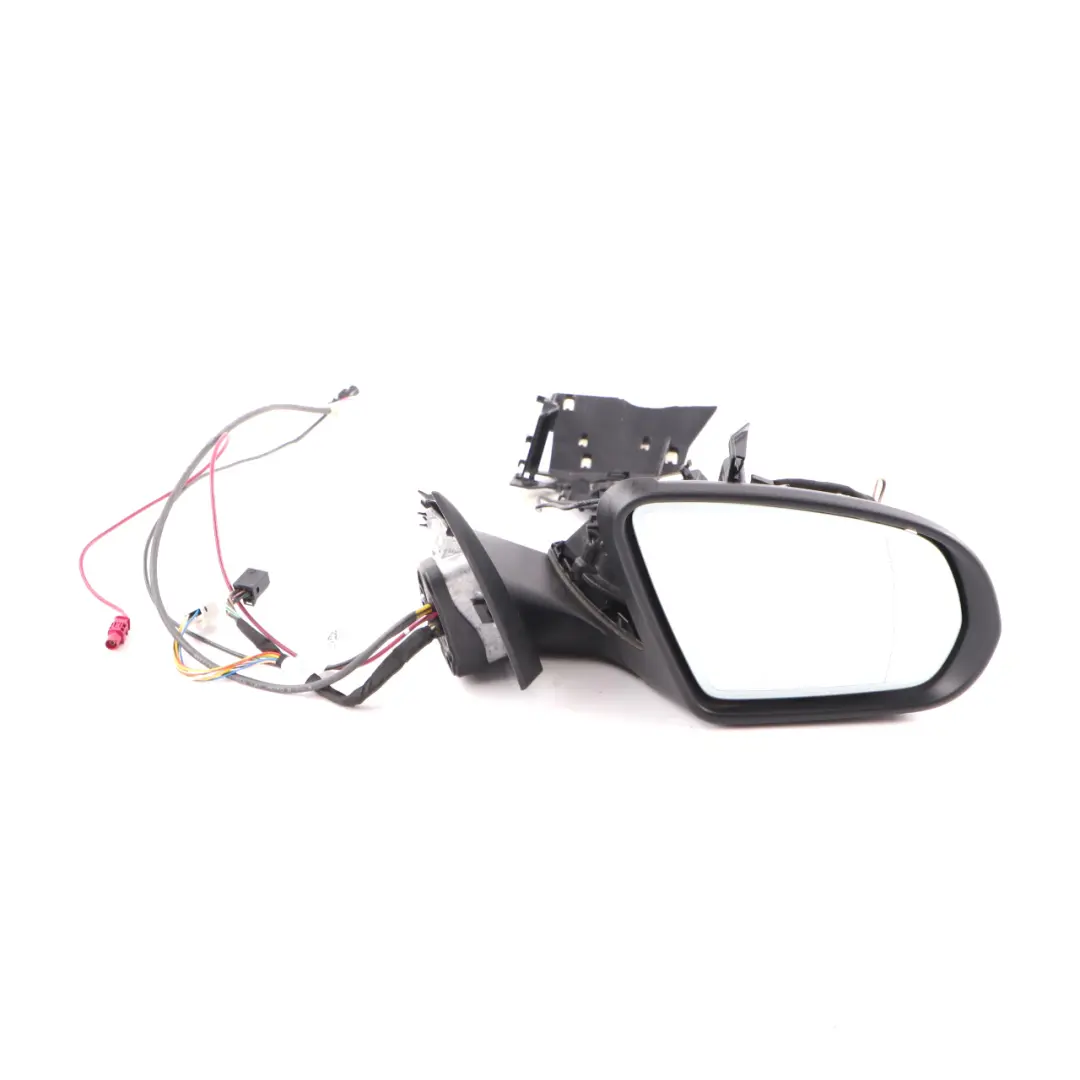 Wing Mirror Door Right O/S Outside Camera to Mercedes W205 with Part number A2058101205 Mercedes W205 Wing Mirror Door Right O/S Outside Camera - SKU rhd-A2058101205 - Part number A2058101205