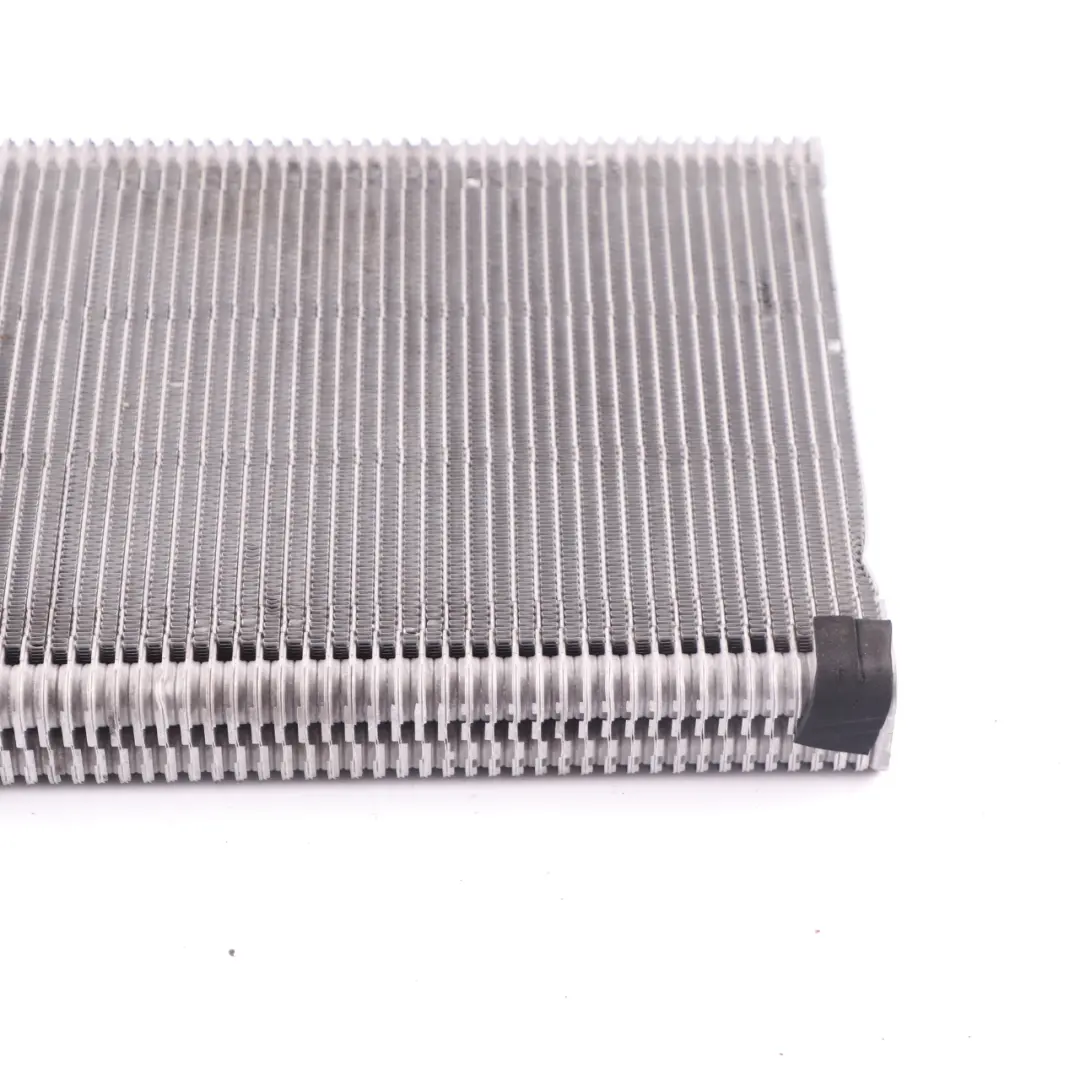 Heater Matrix Heat Exchanger Radiator to Mercedes W205 W213 with Part number A2058300005 Mercedes W205 W213 Heater Matrix Heat Exchanger Radiator - SKU rhd-A2058300005 - Part number A2058300005