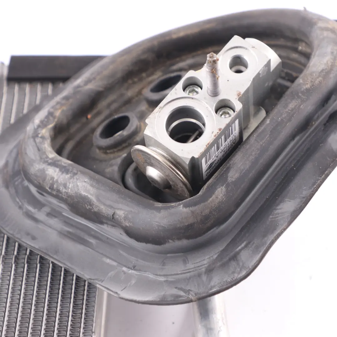 Heater Matrix Heat Exchanger Radiator to Mercedes W205 W213 with Part number A2058300005 Mercedes W205 W213 Heater Matrix Heat Exchanger Radiator - SKU rhd-A2058300005 - Part number A2058300005