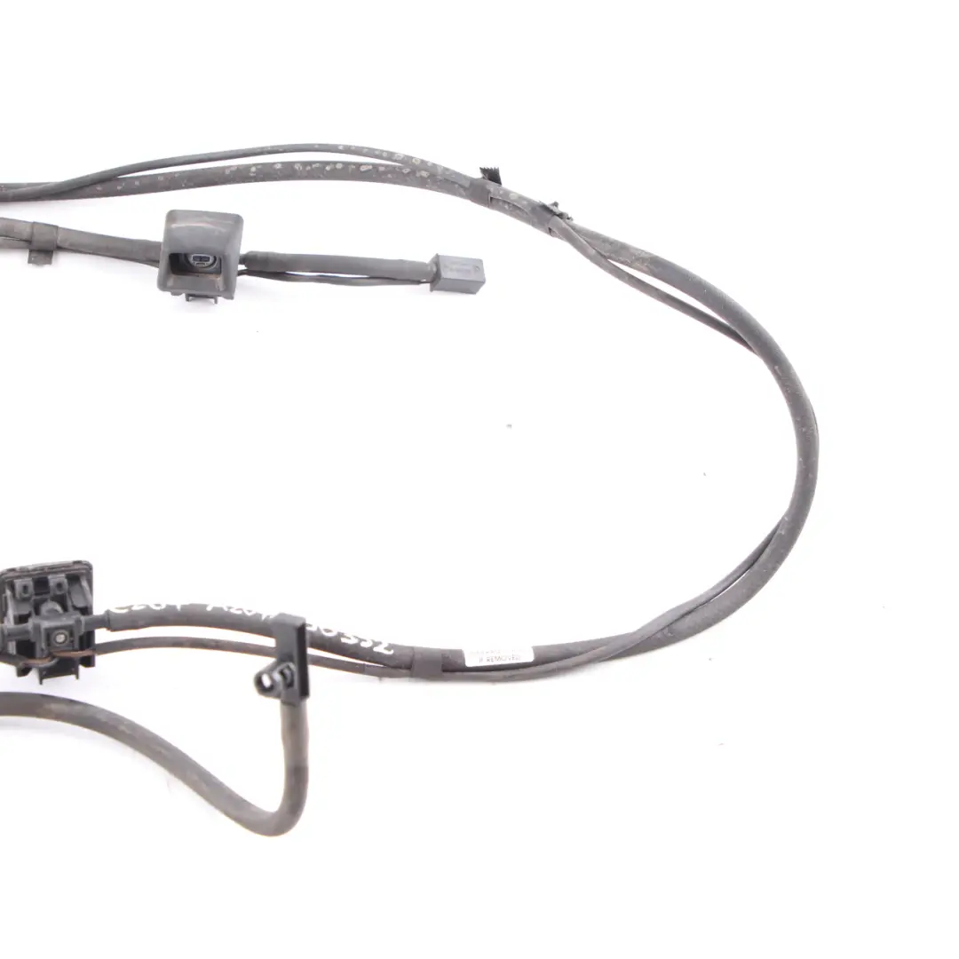 W207 Windshield Cleaning Washer Nozzle Jet Line Pipe to Mercedes with Part number A2078600392 Mercedes W207 Windshield Cleaning Washer Nozzle Jet Line Pipe - SKU rhd-A2078600392 - Part number A2078600392