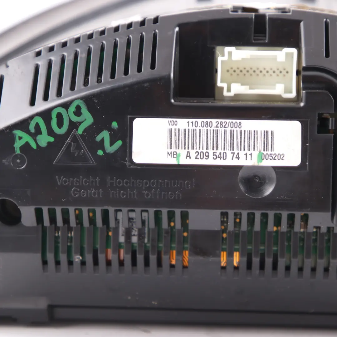 Instrument Cluster Petrol Speedo Clocks Automatic to Mercedes CLK W209 with Part number A2095407411 Mercedes CLK W209 Instrument Cluster Petrol Speedo Clocks Automatic - SKU rhd-A2095407411 - Part number A2095407411