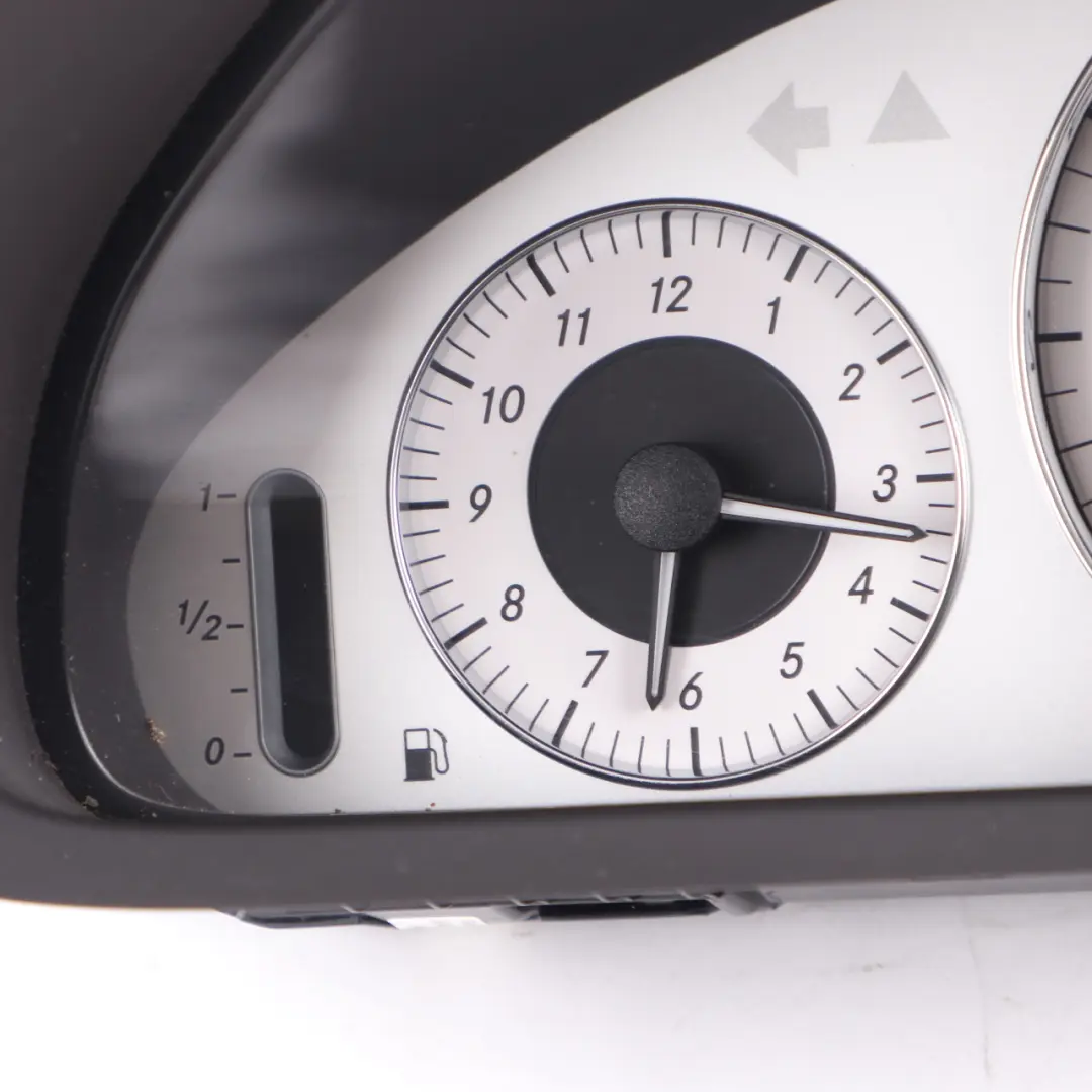 Instrument Cluster Speedo Clocks Automatic to Mercedes A209 Petrol with Part number A2095409811 Mercedes A209 Petrol Instrument Cluster Speedo Clocks Automatic - SKU rhd-A2095409811 - Part number A2095409811