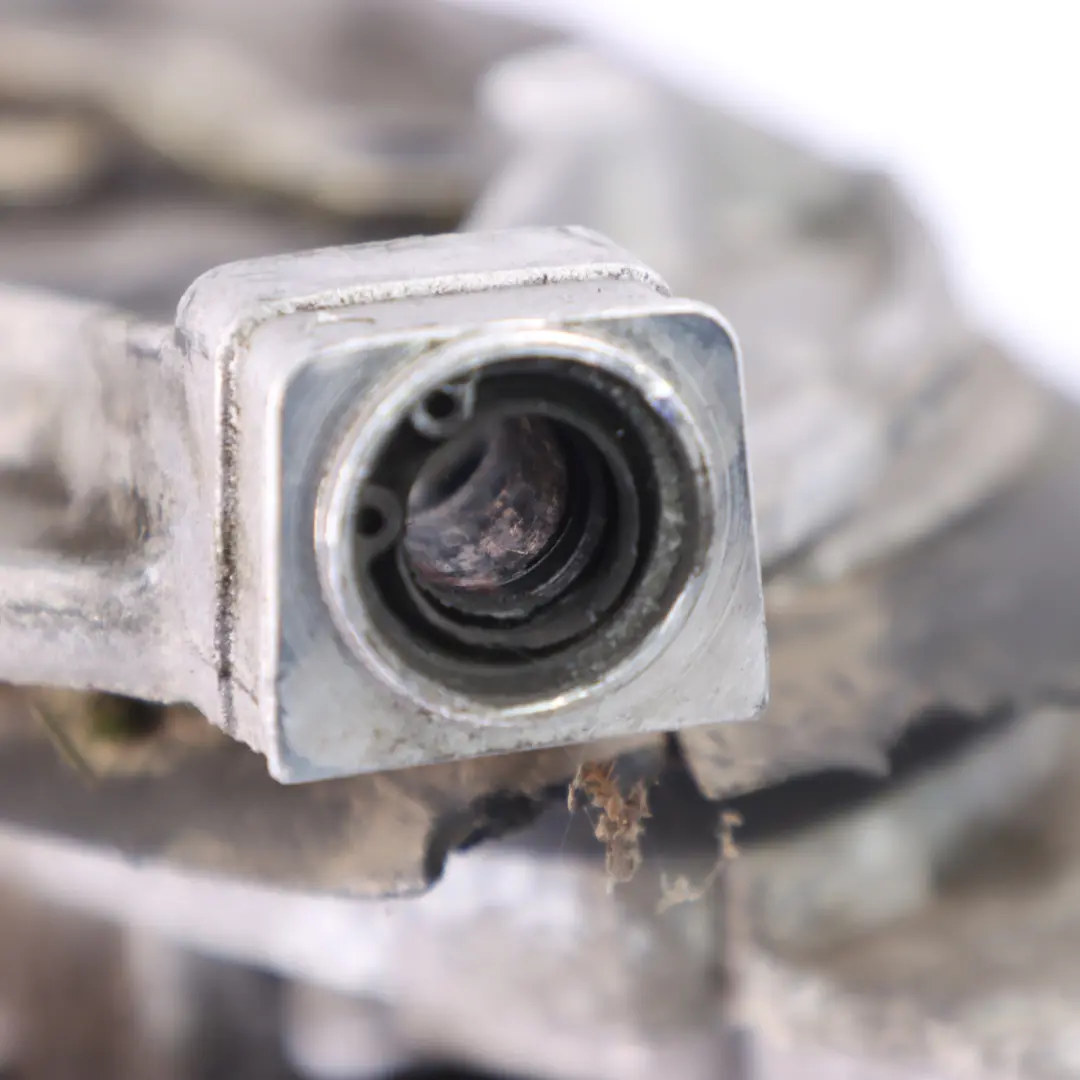 Windscreen Front Wiper Arm Mechanism Motor Drive to Mercedes W210 with Part number A2108201642 Mercedes W210 Windscreen Front Wiper Arm Mechanism Motor Drive - SKU rhd-A2108201642 - Part number A2108201642