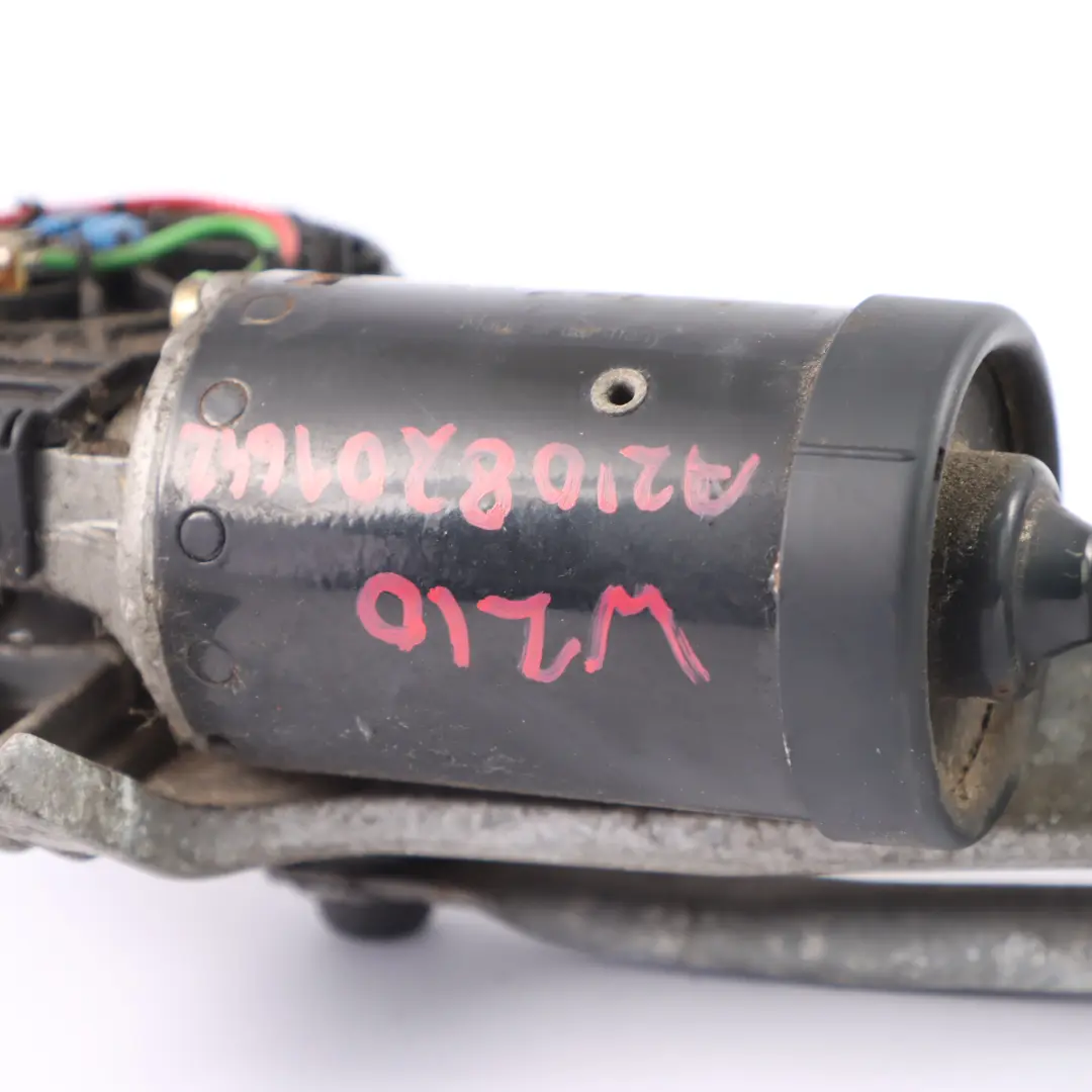 Windscreen Front Wiper Arm Mechanism Motor Drive to Mercedes W210 with Part number A2108201642 Mercedes W210 Windscreen Front Wiper Arm Mechanism Motor Drive - SKU rhd-A2108201642 - Part number A2108201642