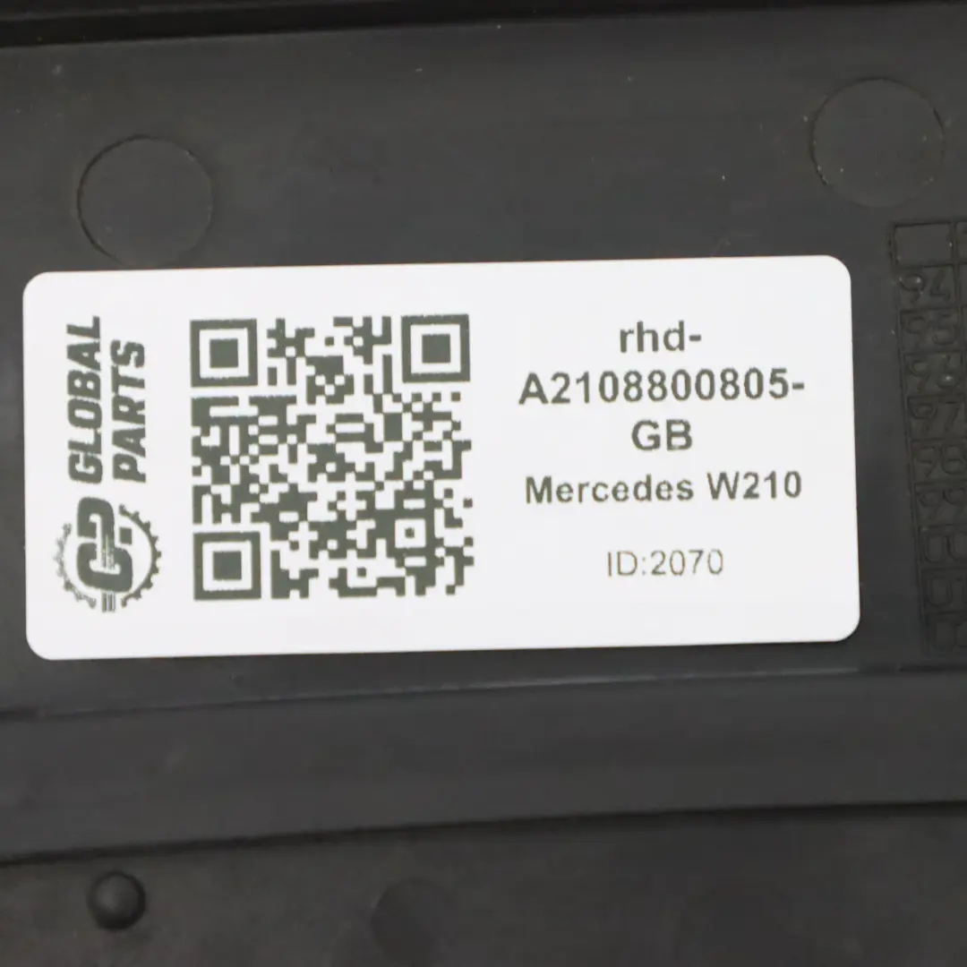 Hood Bonnet Air Intake Front Grille Green Black - 189 to Mercedes W210 with Part number A2108800805 Mercedes W210 Hood Bonnet Air Intake Front Grille Green Black - 189 - SKU rhd-A2108800805-GB - Part number A2108800805