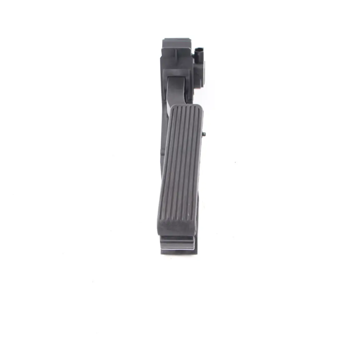 Mercedes-Benz E CLS Class S211 W211 W219 Accelerator Throttle Pedal to with Part number A2113000504 Mercedes-Benz E CLS Class S211 W211 W219 Accelerator Throttle Pedal - SKU rhd-A2113000504 - Part number A2113000504