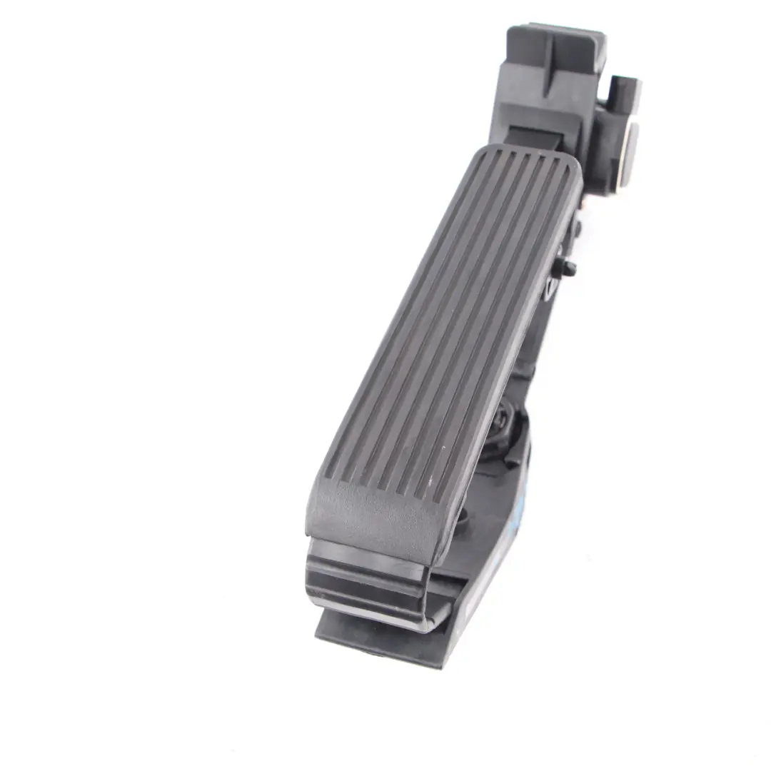 Mercedes-Benz E CLS Class S211 W211 W219 Accelerator Throttle Pedal to with Part number A2113000504 Mercedes-Benz E CLS Class S211 W211 W219 Accelerator Throttle Pedal - SKU rhd-A2113000504 - Part number A2113000504