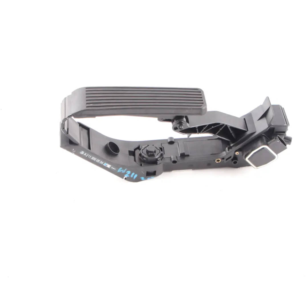 Mercedes-Benz E CLS Class S211 W211 W219 Accelerator Throttle Pedal to with Part number A2113000504 Mercedes-Benz E CLS Class S211 W211 W219 Accelerator Throttle Pedal - SKU rhd-A2113000504 - Part number A2113000504