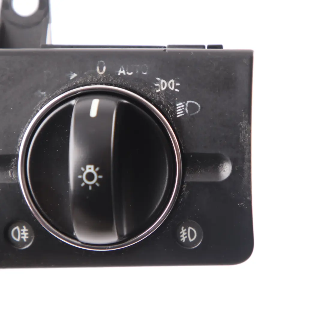 Headlight Lamp Switch Button Knob Unit Black to Mercedes W211 with Part number A2115450804 Mercedes W211 Headlight Lamp Switch Button Knob Unit Black - SKU rhd-A2115450804-1 - Part number A2115450804