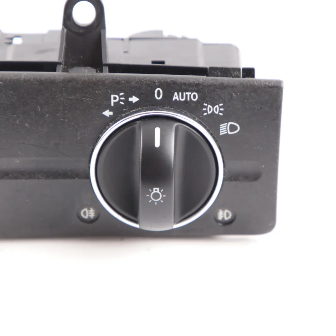 Headlight Lamp Switch Button Knob Unit Black to Mercedes W211 with Part number A2115450804 Mercedes W211 Headlight Lamp Switch Button Knob Unit Black - SKU rhd-A2115450804 - Part number A2115450804