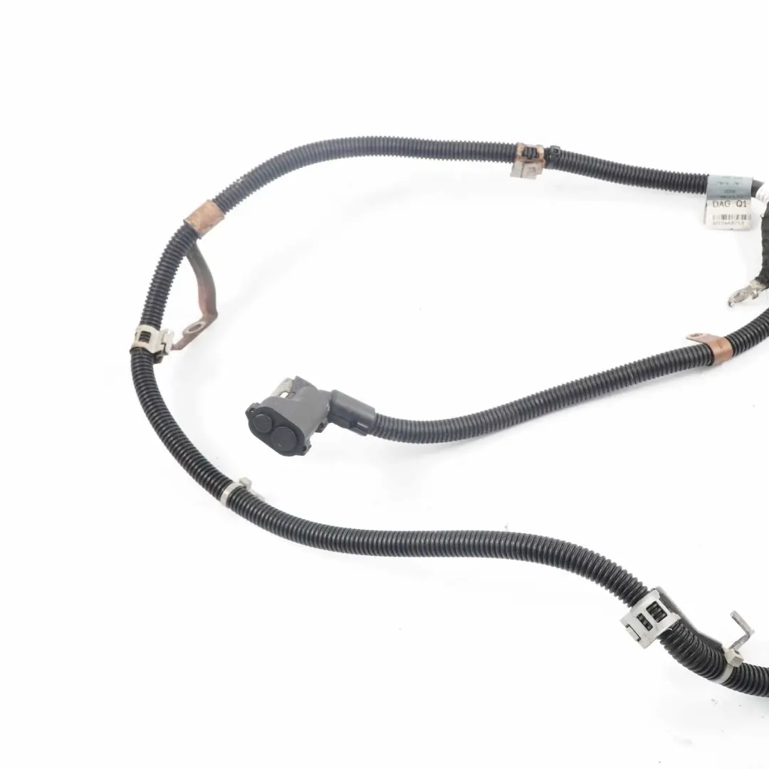 Alternator Cable Mercedes W212 OM651 Battery Prefuse Box to with Part number A2124405713 Alternator Cable Mercedes W212 OM651 Battery Prefuse Box - SKU rhd-A2124405713 - Part number A2124405713