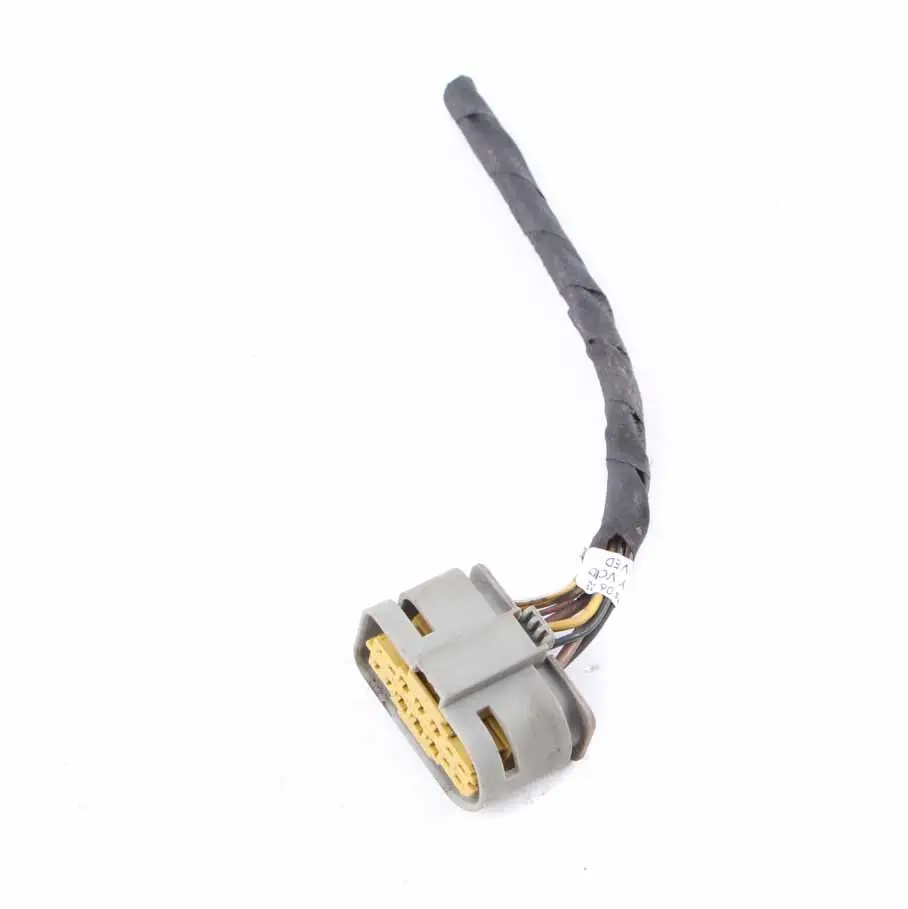 Bi-Xenon Headlamp Headlight Right O/S Plug Socket A0265452026 to Mercedes W212 with Part number A2128201039 Mercedes W212 Bi-Xenon Headlamp Headlight Right O/S Plug Socket A0265452026 - SKU A2128201039-2 - Part number A2128201039