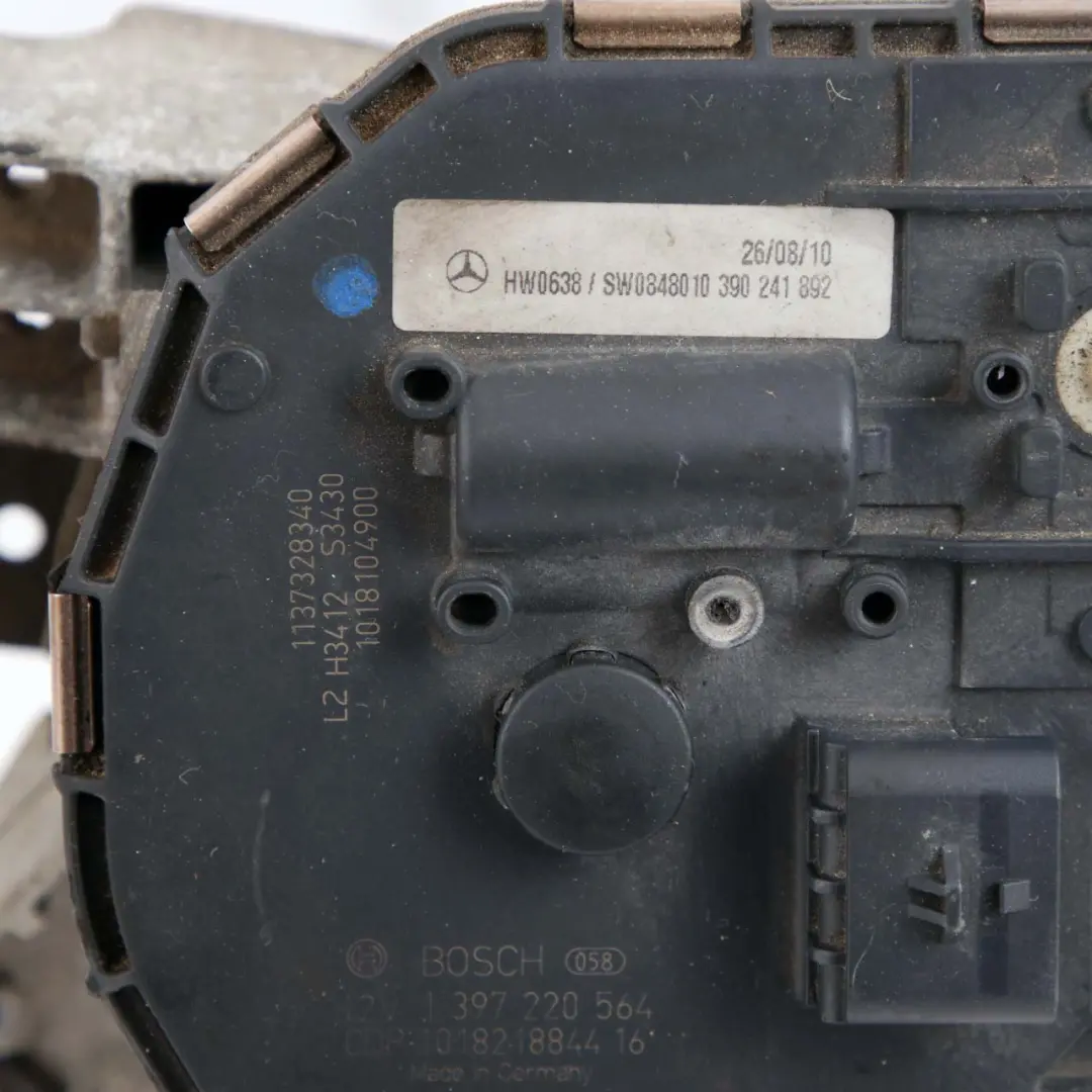 Wiper Motor Mercedes W212 E-Class Windscreen Linkage System to with Part number A2128201340 Wiper Motor Mercedes W212 E-Class Windscreen Linkage System - SKU rhd-A2128201340 - Part number A2128201340