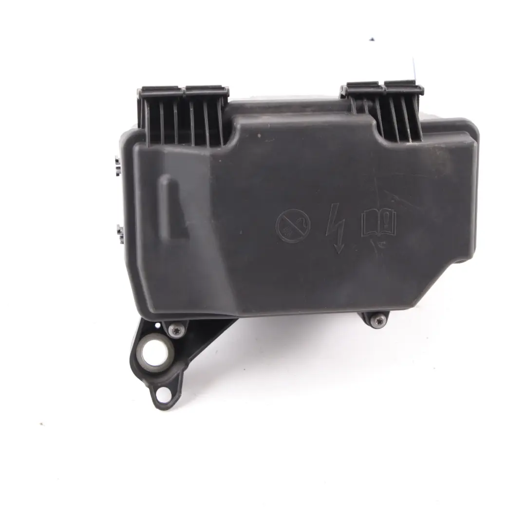 Fuse Relay Electrical Box Housing Covering Panel to Mercedes W213 with Part number A2135400124 Mercedes W213 Fuse Relay Electrical Box Housing Covering Panel - SKU rhd-A2135400124 - Part number A2135400124