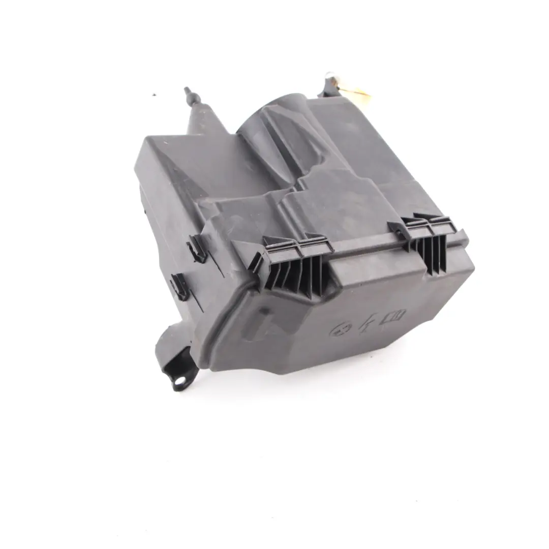 Fuse Relay Electrical Box Housing Covering Panel to Mercedes W213 with Part number A2135400124 Mercedes W213 Fuse Relay Electrical Box Housing Covering Panel - SKU rhd-A2135400124 - Part number A2135400124