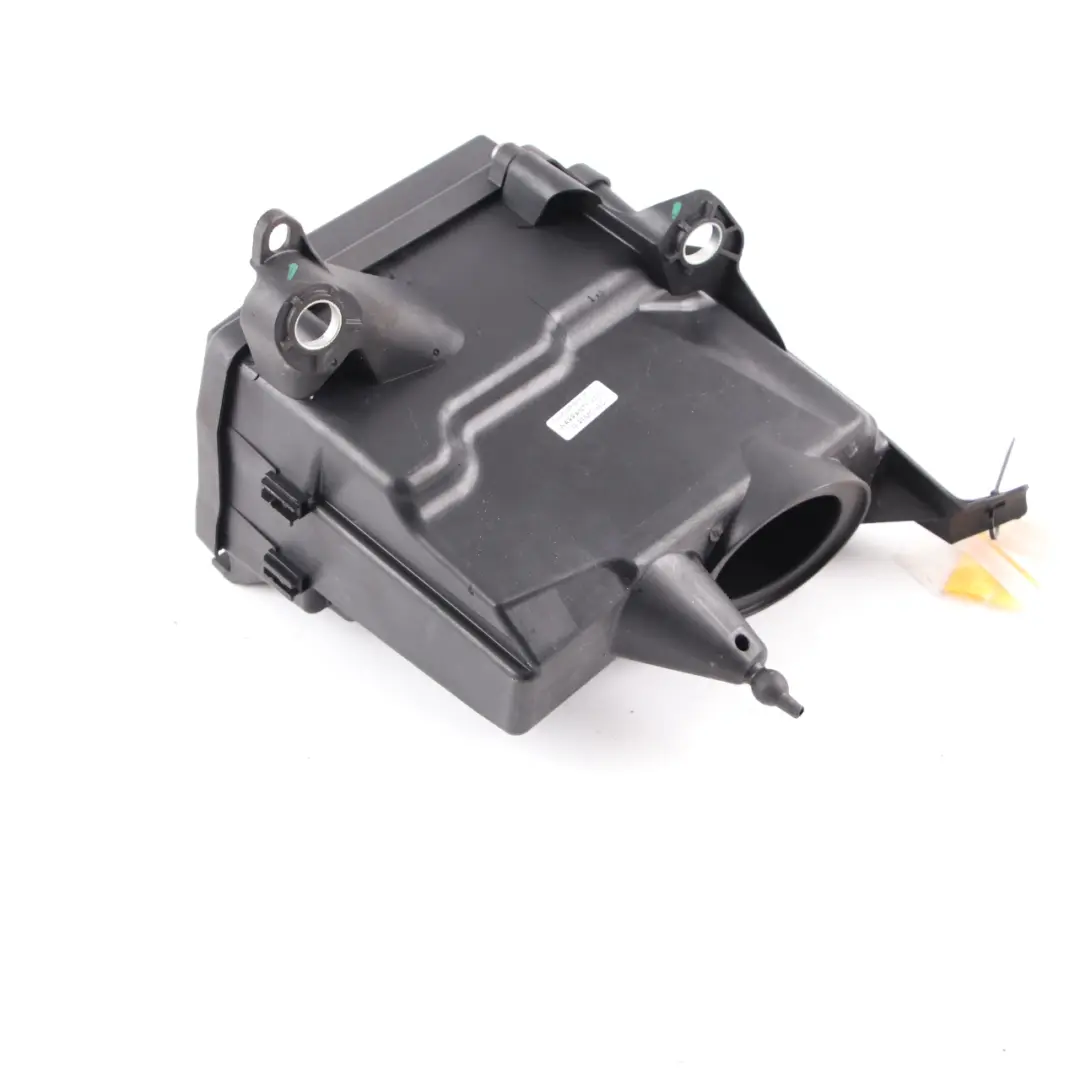 Fuse Relay Electrical Box Housing Covering Panel to Mercedes W213 with Part number A2135400124 Mercedes W213 Fuse Relay Electrical Box Housing Covering Panel - SKU rhd-A2135400124 - Part number A2135400124