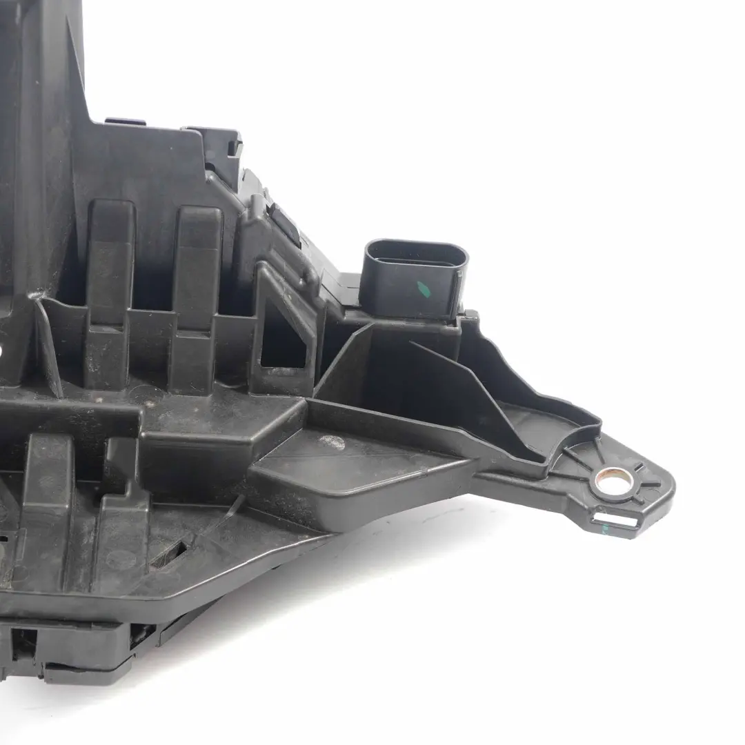 Terminal Mercedes W213 W238 Fuse Box Module to Battery with Part number A2135400750 Battery Terminal Mercedes W213 W238 Fuse Box Module - SKU rhd-A2135400750 - Part number A2135400750