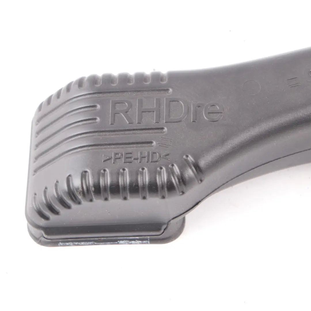 Duct Mercedes W213 S213 Channel Cabin Hose Right O/S to Air with Part number A2138303001 Air Duct Mercedes W213 S213 Channel Cabin Hose Right O/S - SKU rhd-A2138303001 - Part number A2138303001