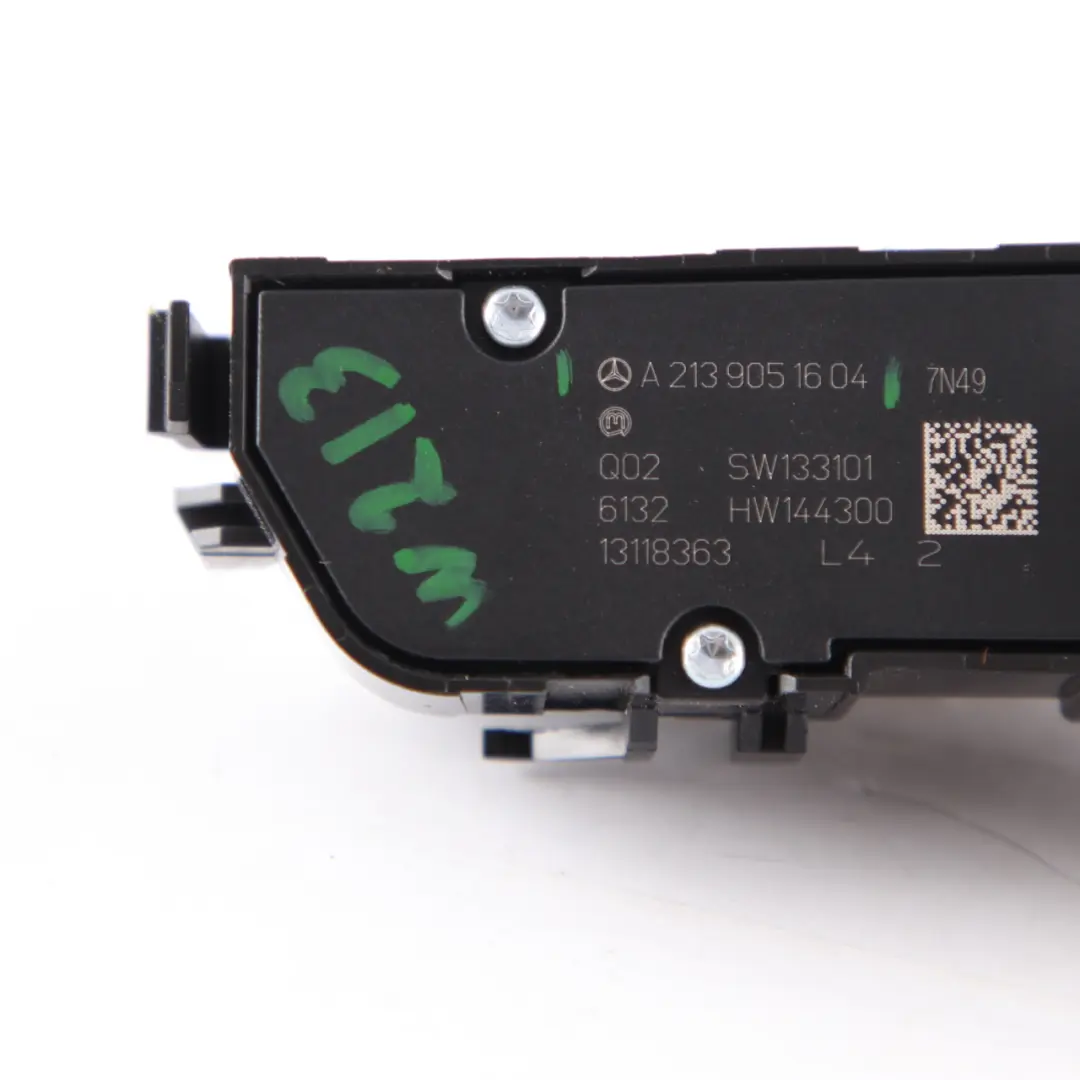 Switch Mercedes W213 S213 Heated Control Unit Front Right O/S to Seat with Part number A2139051604 Seat Switch Mercedes W213 S213 Heated Control Unit Front Right O/S - SKU rhd-A2139051604 - Part number A2139051604