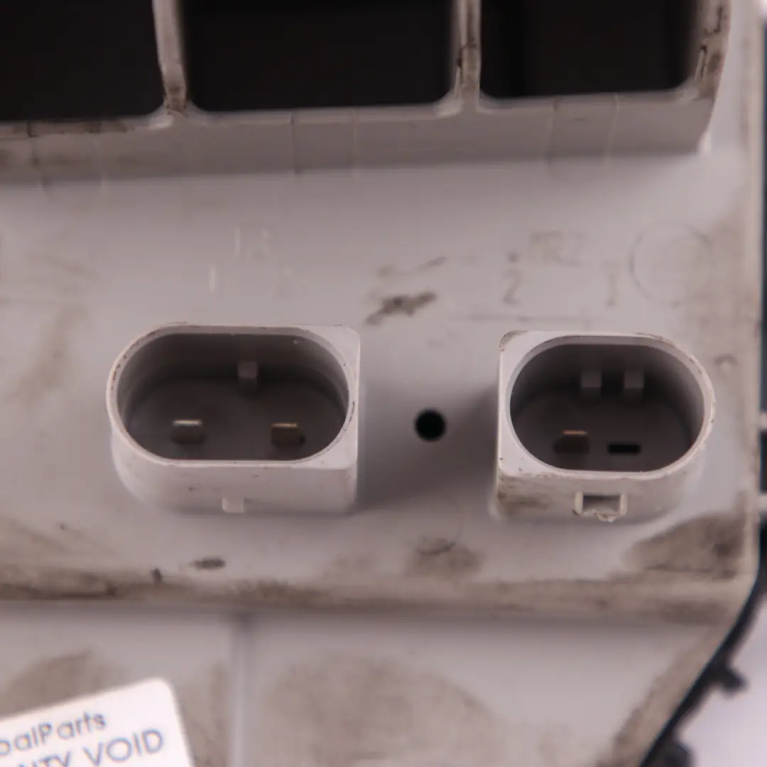 Mercedes-Benz S W221 Fuse Box Power Management Control Unit Module to with Part number A2215406750 Mercedes-Benz S W221 Fuse Box Power Management Control Unit Module - SKU rhd-A2215406750 - Part number A2215406750